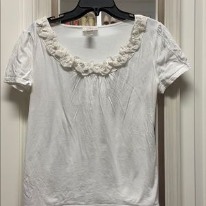 Detailed neckline soft tee